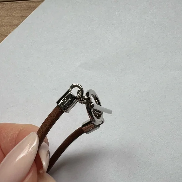 Ralph Lauren Toggle Necklace - Silver & Leather - Picture 7 of 10